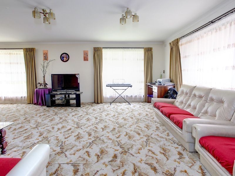 3 Colin Street, Rosebud West VIC 3940