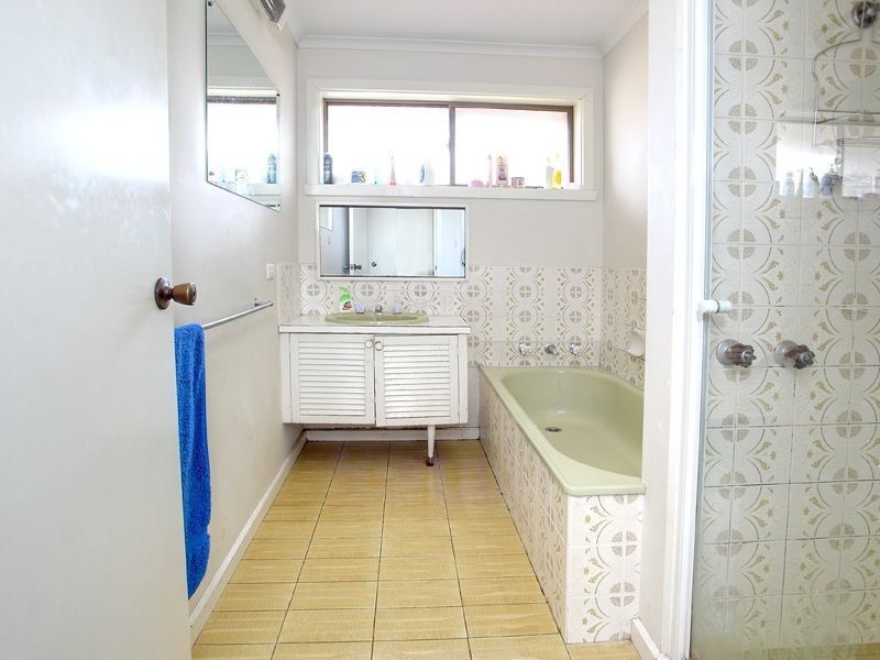 3 Colin Street, Rosebud West VIC 3940