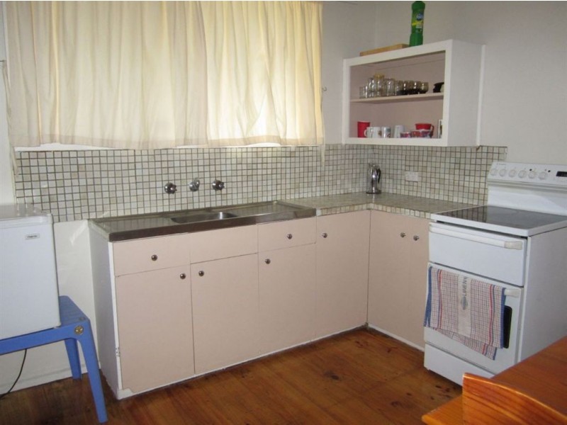 197 Seventh Avenue, Rosebud VIC 3939