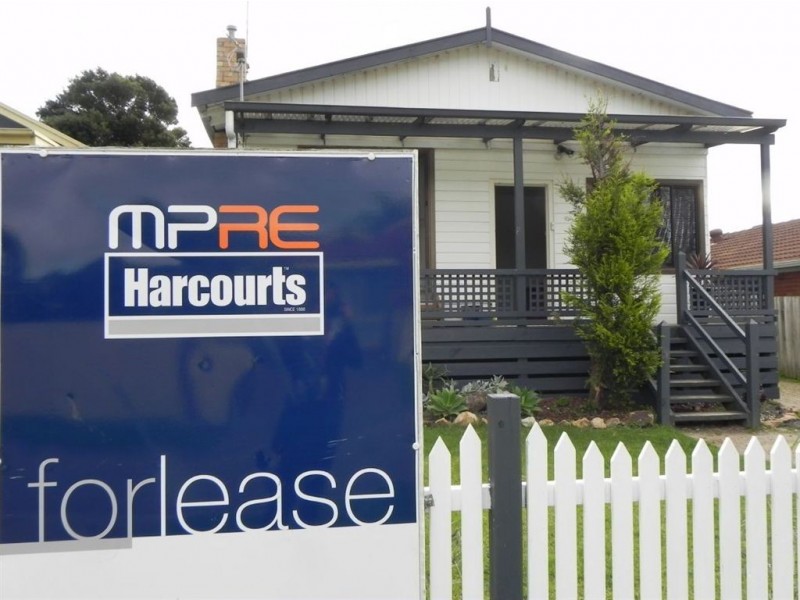 120 Ninth Avenue, Rosebud VIC 3939