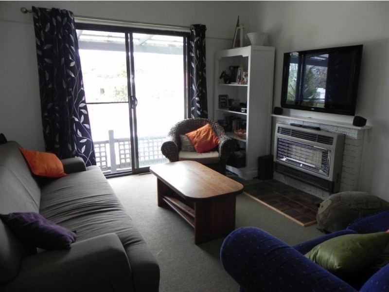 120 Ninth Avenue, Rosebud VIC 3939