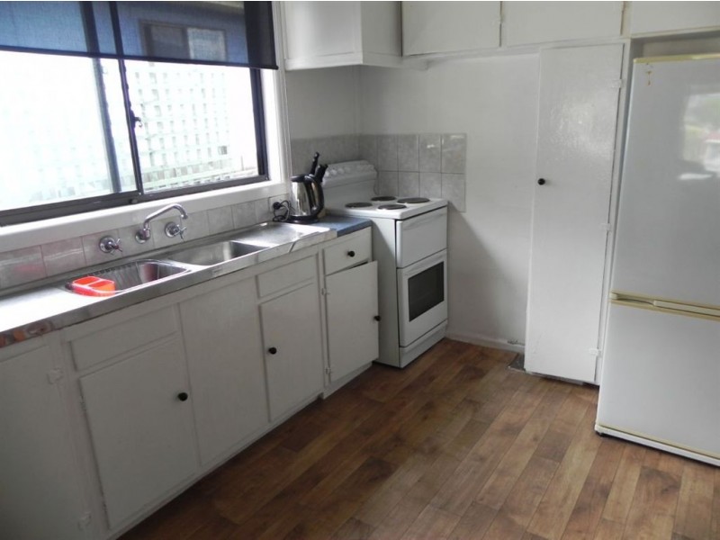 120 Ninth Avenue, Rosebud VIC 3939