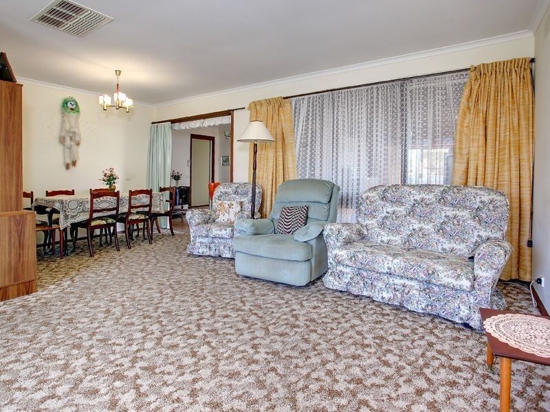426 Eastbourne Road, Rosebud West VIC 3940