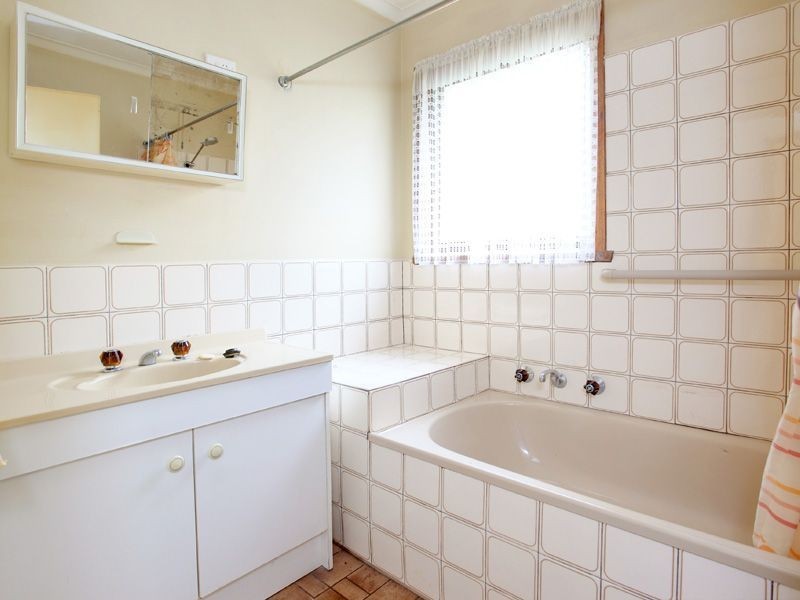 183 Sixth Avenue, Rosebud VIC 3939