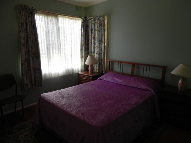 116 Seventh Avenue, Rosebud VIC 3939