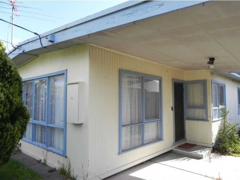 116 Seventh Avenue, Rosebud VIC 3939