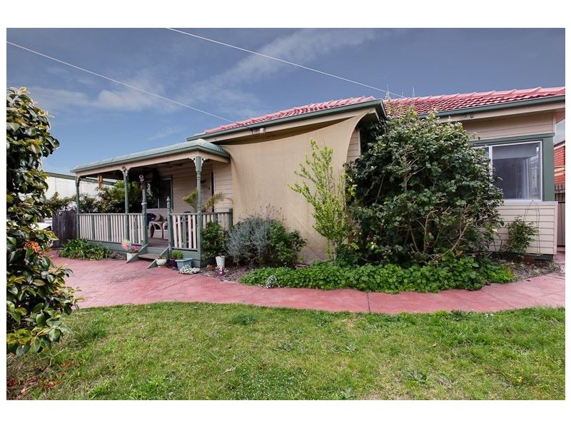 8 Ocean Street, Rosebud VIC 3939