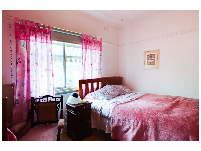 8 Ocean Street, Rosebud VIC 3939