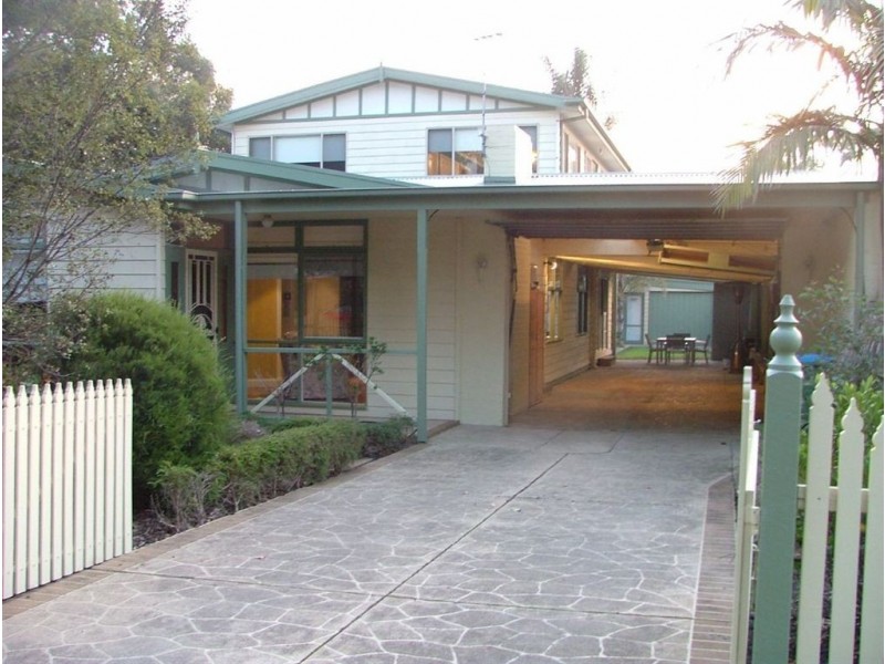 20 Overlea Avenue, Rosebud VIC 3939