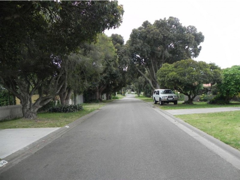 2/91 Foam Street, Rosebud VIC 3939