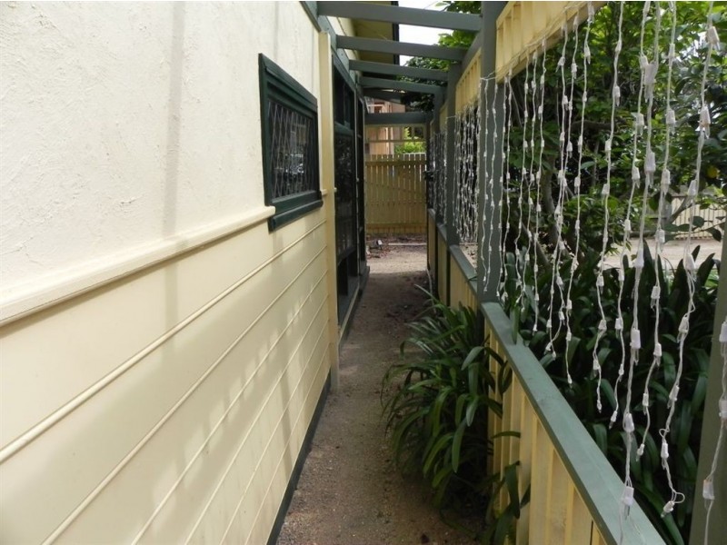 18 Lyon Street, Rosebud VIC 3939