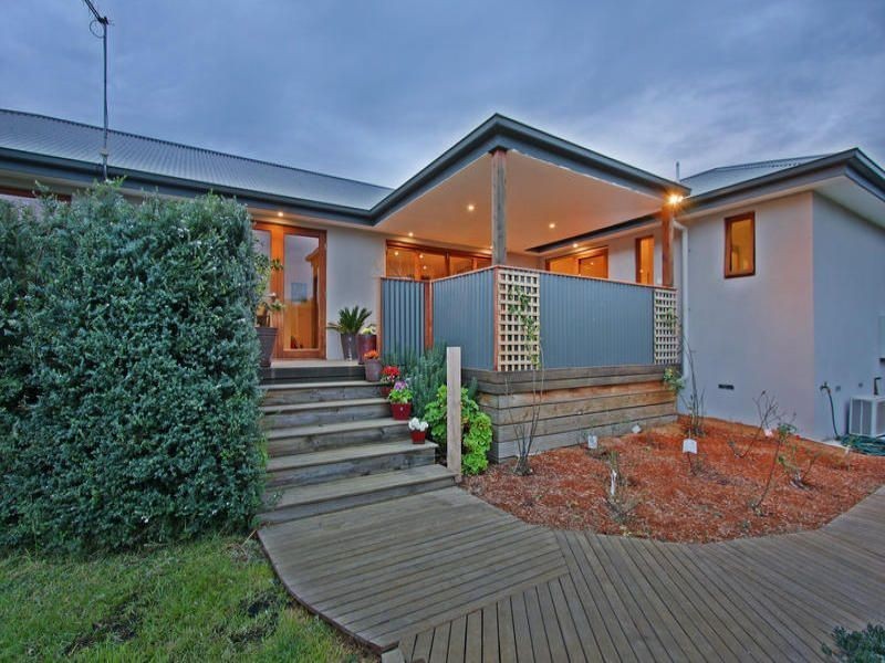 48 Warrain Avenue, Rosebud VIC 3939