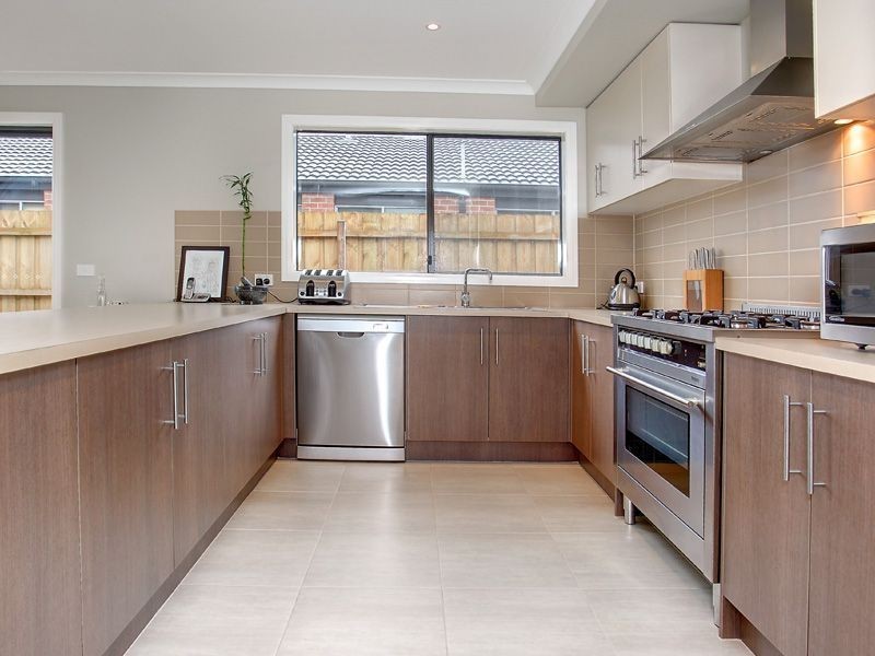 4 Josie Place, Rosebud VIC 3939