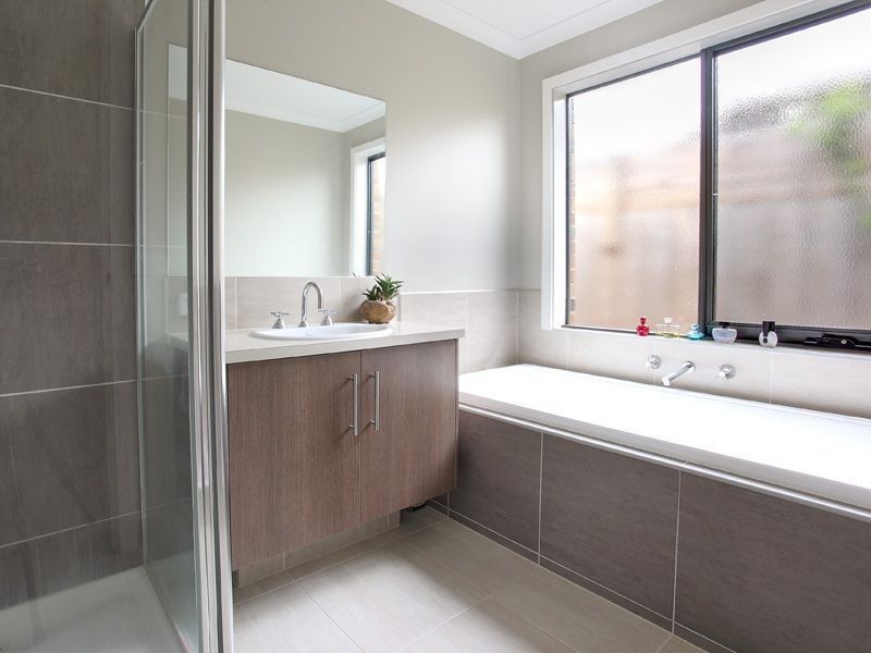 4 Josie Place, Rosebud VIC 3939