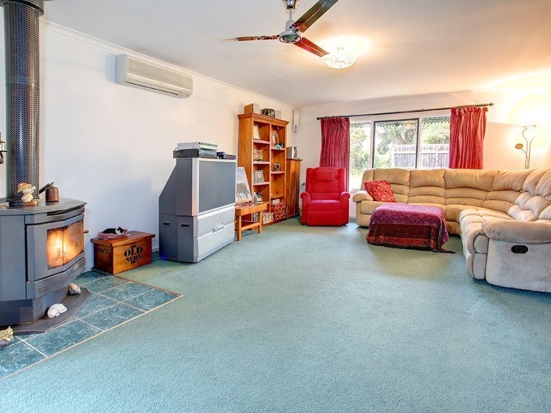 16 Herman Street, Rosebud VIC 3939