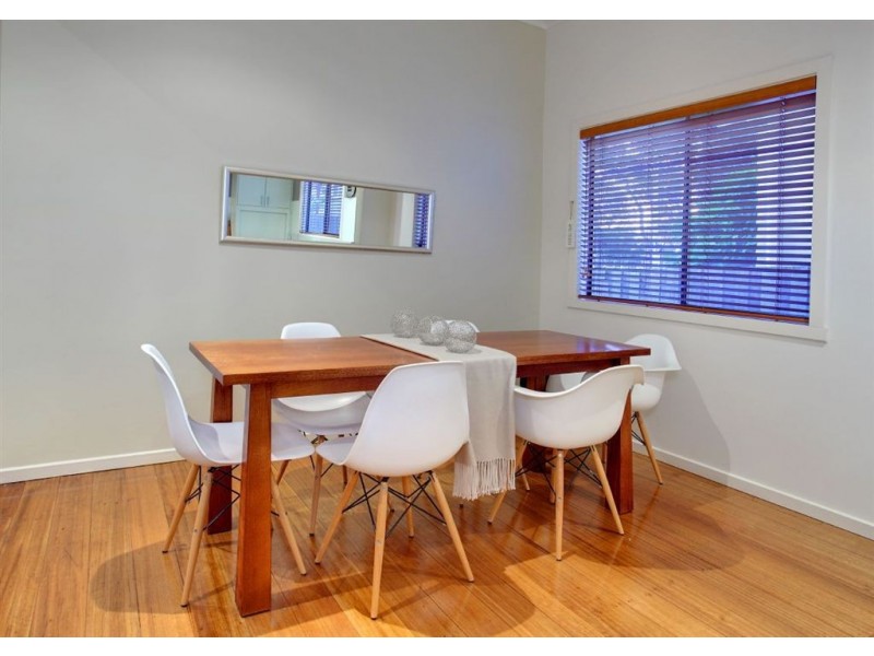 37 Seventh Avenue, Rosebud VIC 3939