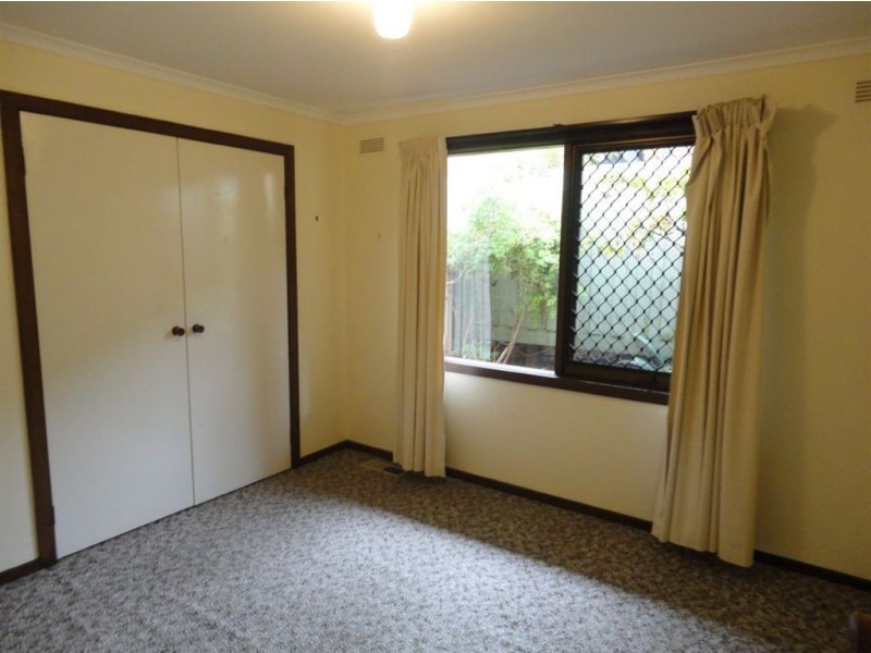 27 Sixth Avenue, Rosebud VIC 3939