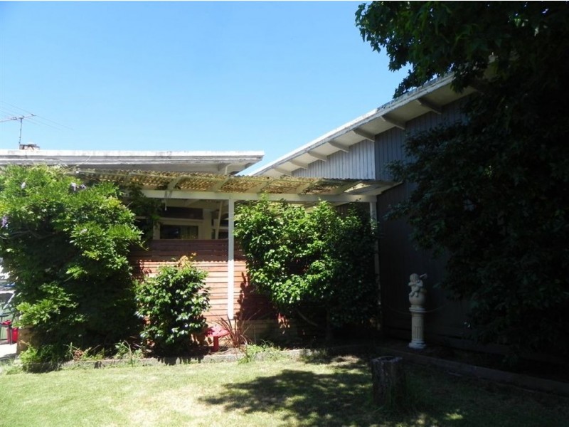 33 Spray Street, Rosebud VIC 3939