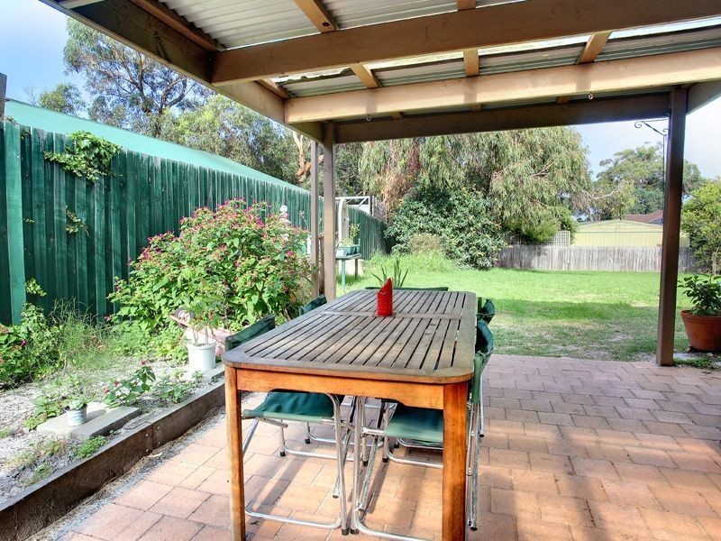 88 Leon Avenue, Rosebud VIC 3939