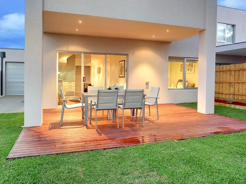 22 Ninth Avenue, Rosebud VIC 3939