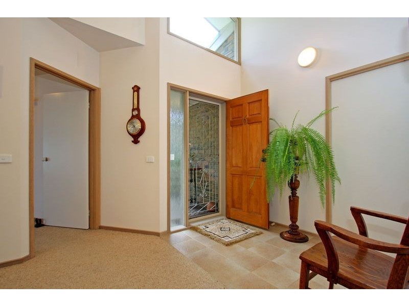 6 Dorothy Court, Mccrae VIC 3938