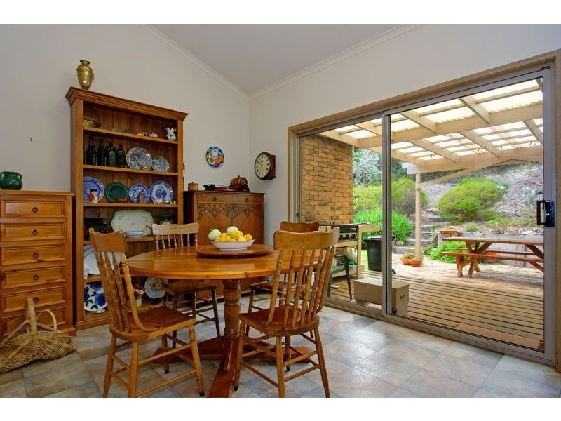 6 Dorothy Court, Mccrae VIC 3938