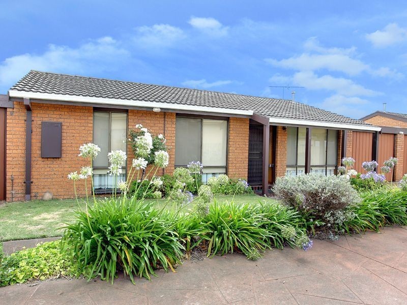 2/30 Rosemore Rd, Rosebud VIC 3939