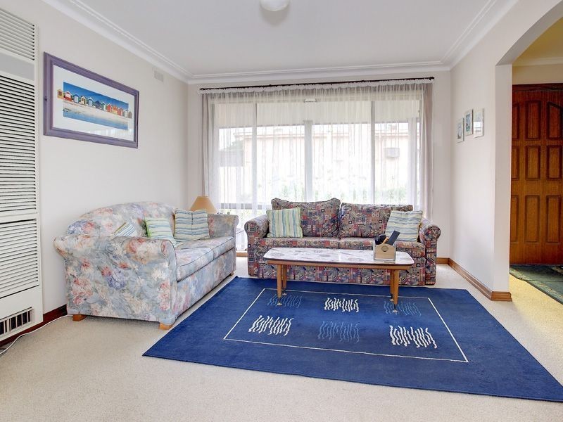 2/30 Rosemore Rd, Rosebud VIC 3939