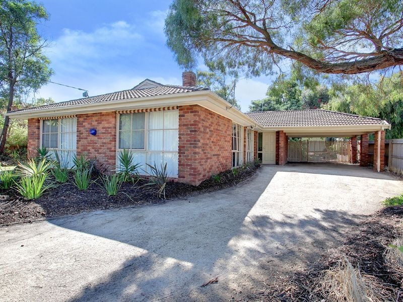 3 Dumossa Ave, Rosebud VIC 3939