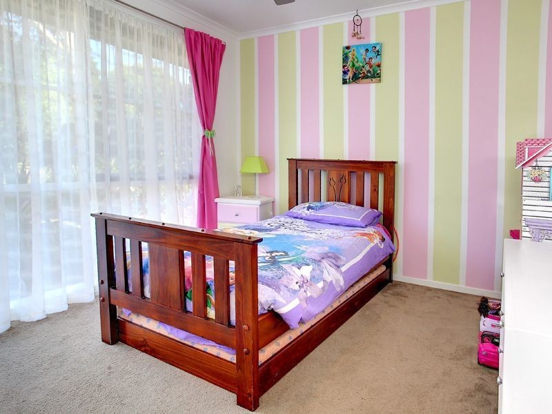 3 Dumossa Ave, Rosebud VIC 3939