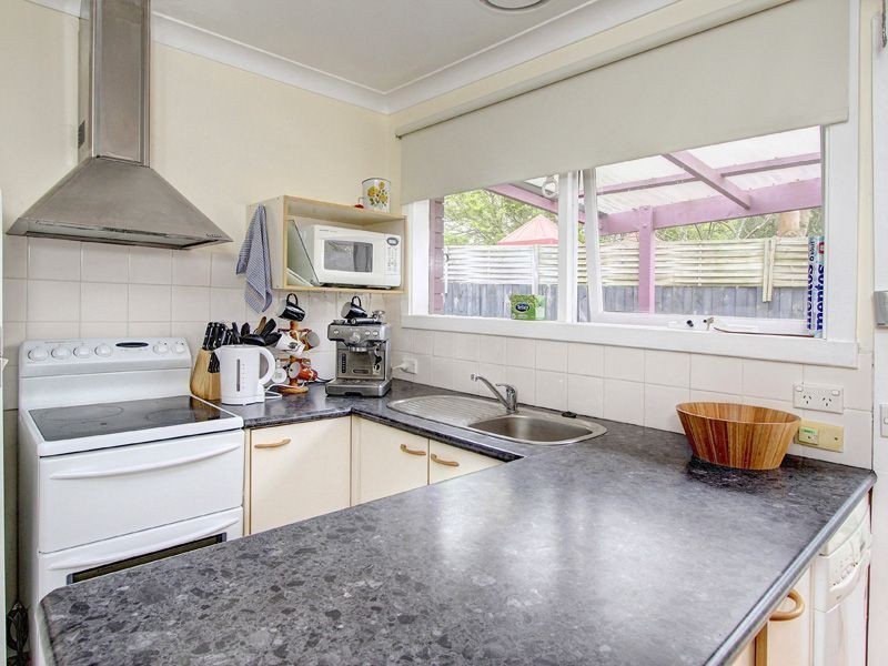 2/22 Whitehead Grove, Rosebud VIC 3939