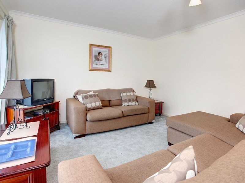 15 Fifth Avenue, Rosebud VIC 3939