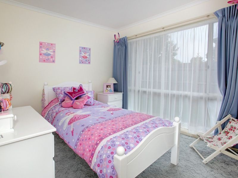 15 Fifth Avenue, Rosebud VIC 3939