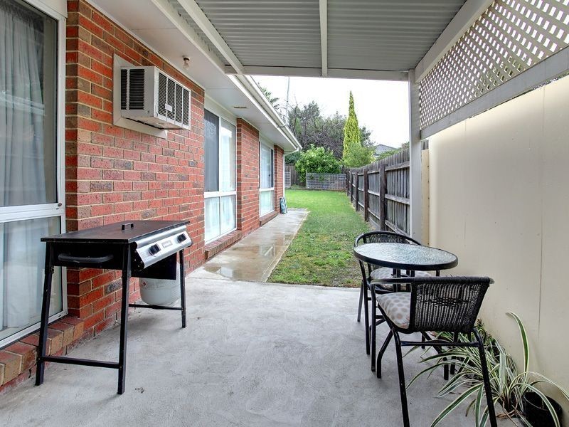 15 Fifth Avenue, Rosebud VIC 3939