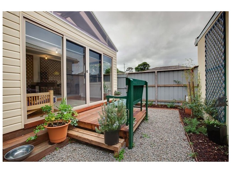 2/7 Coorabong Avenue, Rosebud VIC 3939