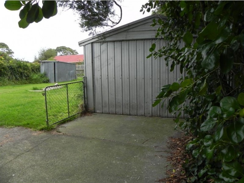 38 Whitehead Grove, Rosebud VIC 3939