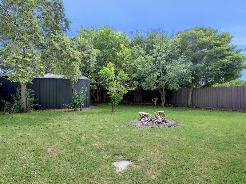 64 Whitehead Gr, Rosebud VIC 3939