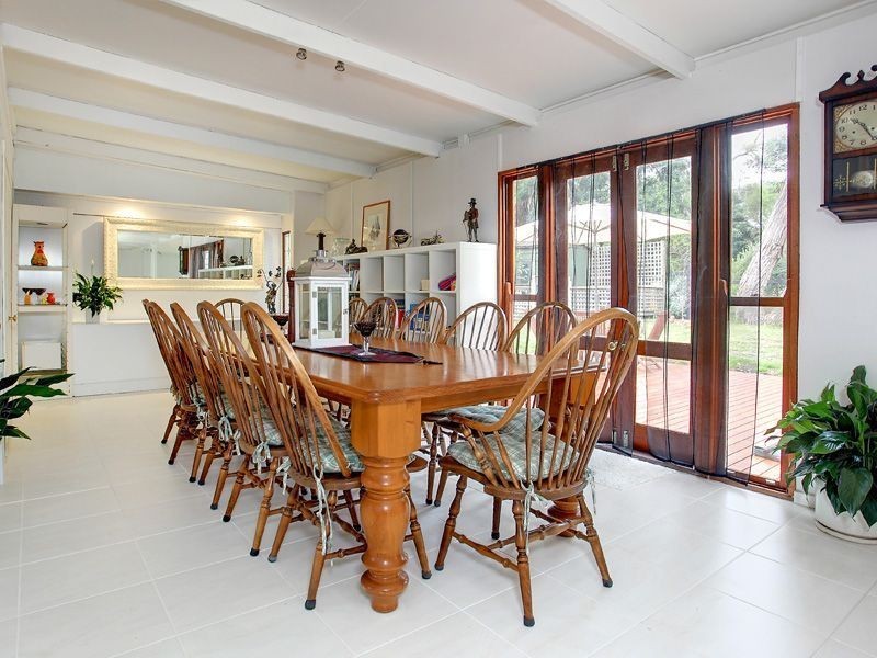 24 Bowen St, Mccrae VIC 3938