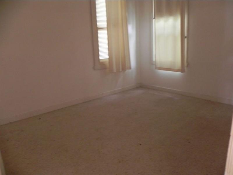 2-4 Chatfield Avenue, Rosebud VIC 3939