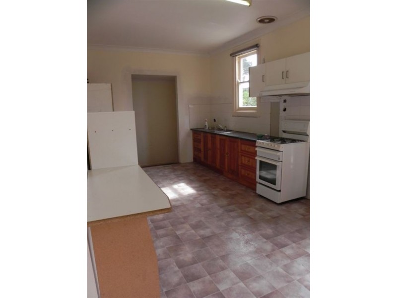 2-4 Chatfield Avenue, Rosebud VIC 3939