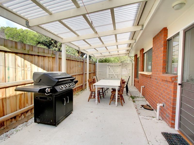 12 Kolinda Crescent, Rosebud West VIC 3940