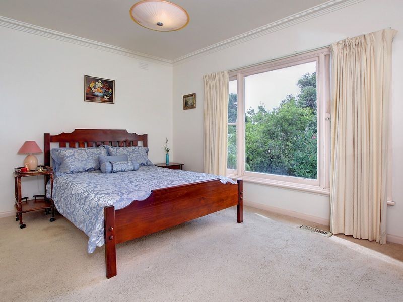 28 Clovelly Avenue, Rosebud VIC 3939