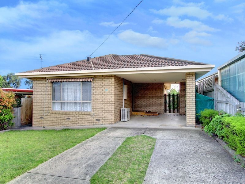 112 Fourth Avenue, Rosebud VIC 3939
