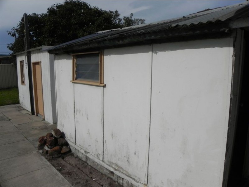 7 First Avenue, Rosebud VIC 3939