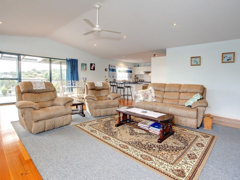 12 Wakool Ave, Rosebud VIC 3939