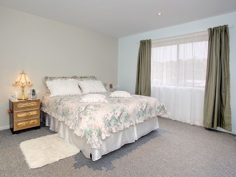 12 Wakool Ave, Rosebud VIC 3939
