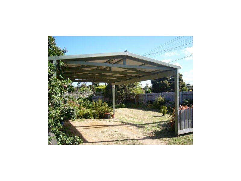 24 Wattle Road, Mccrae VIC 3938