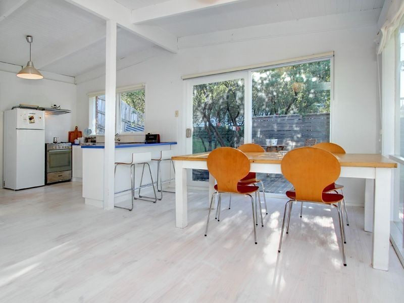 30 Bienias Cres, Tootgarook VIC 3941
