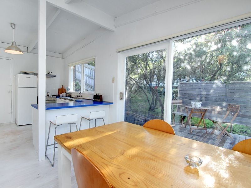 30 Bienias Cres, Tootgarook VIC 3941