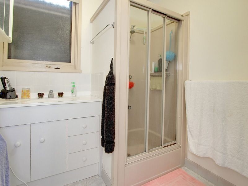 12 Raymond St, Tootgarook VIC 3941